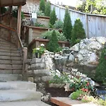Beachside Villa Luxury Suites And Vacation Rentals