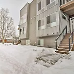 Modern Anchorage Townhome - By Delaney Park Strip!