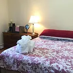 Glacier Guest Room - Private Room In Shared House Reduced Price On Tours