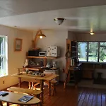 Whalesong Bed And Breakfast