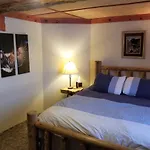 Northern Sky Lodge