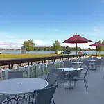 Coast Inn at Lake Hood