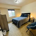 Beautiful 2 Bedroom 1 Bath Apartment With Private Garage