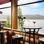 Salmon Falls Resort