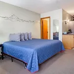 The Pioneer Motel