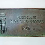 Snodgrass Suite 301, Hyland Hotel