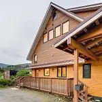 Ketchikan Apt - Walk To Refuge Cove Beach!