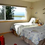 Bay Avenue Inn