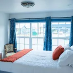Palmer Suite 101, Hyland Hotel