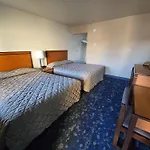Breeze Inn Hotel