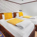 Silverbow Inn & Suites
