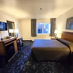 Breeze Inn Hotel