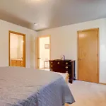 Palmer Escape With Mtn Views Fishing And Hiking!