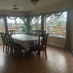 The Moose Is Inn