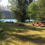 Renfro\'S Lakeside Retreat