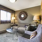 Holland America Denali Lodge