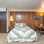 East Condo #208