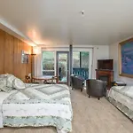 East Condo #208