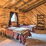 Cabin On Kenai Peninsula Family And Group Friendly!