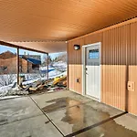 Anchorage Getaway With Mtn Views Less Than 5 Mi To Zoo!