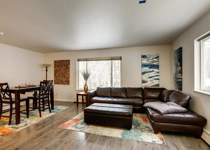 Waterfront Apt, Walk To Town And Coastal Trail!