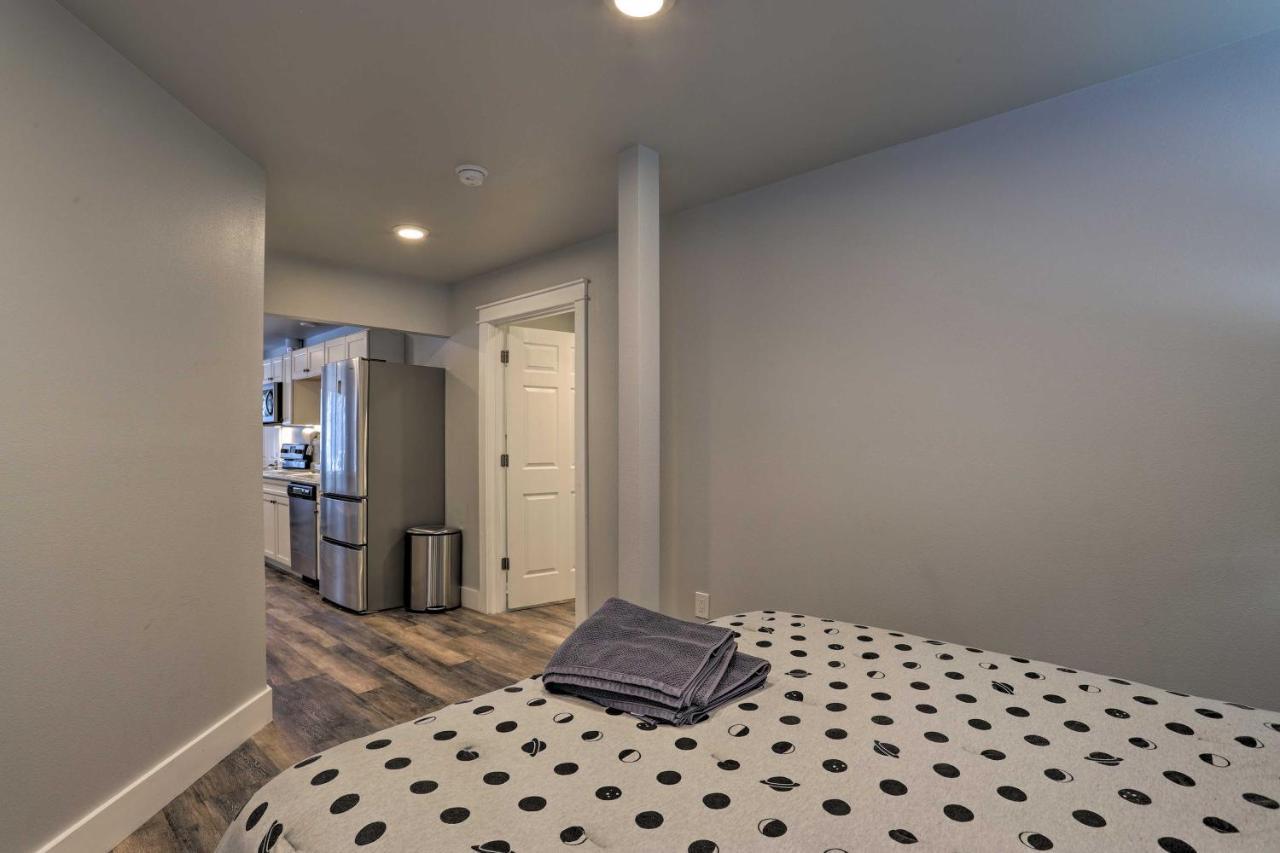 Apartment Modern Getaway, Steps From Coastal Trail *