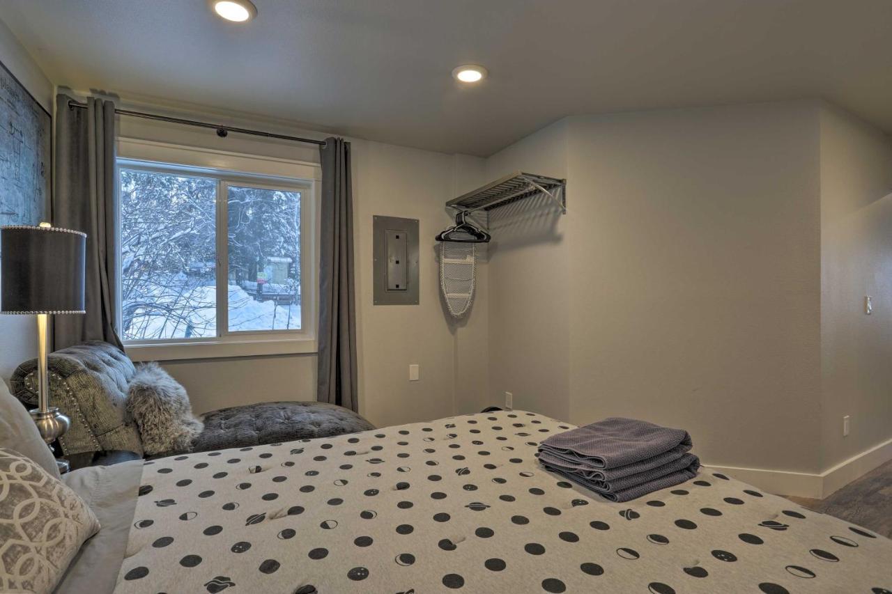 Apartment Modern Getaway, Steps From Coastal Trail Anchorage