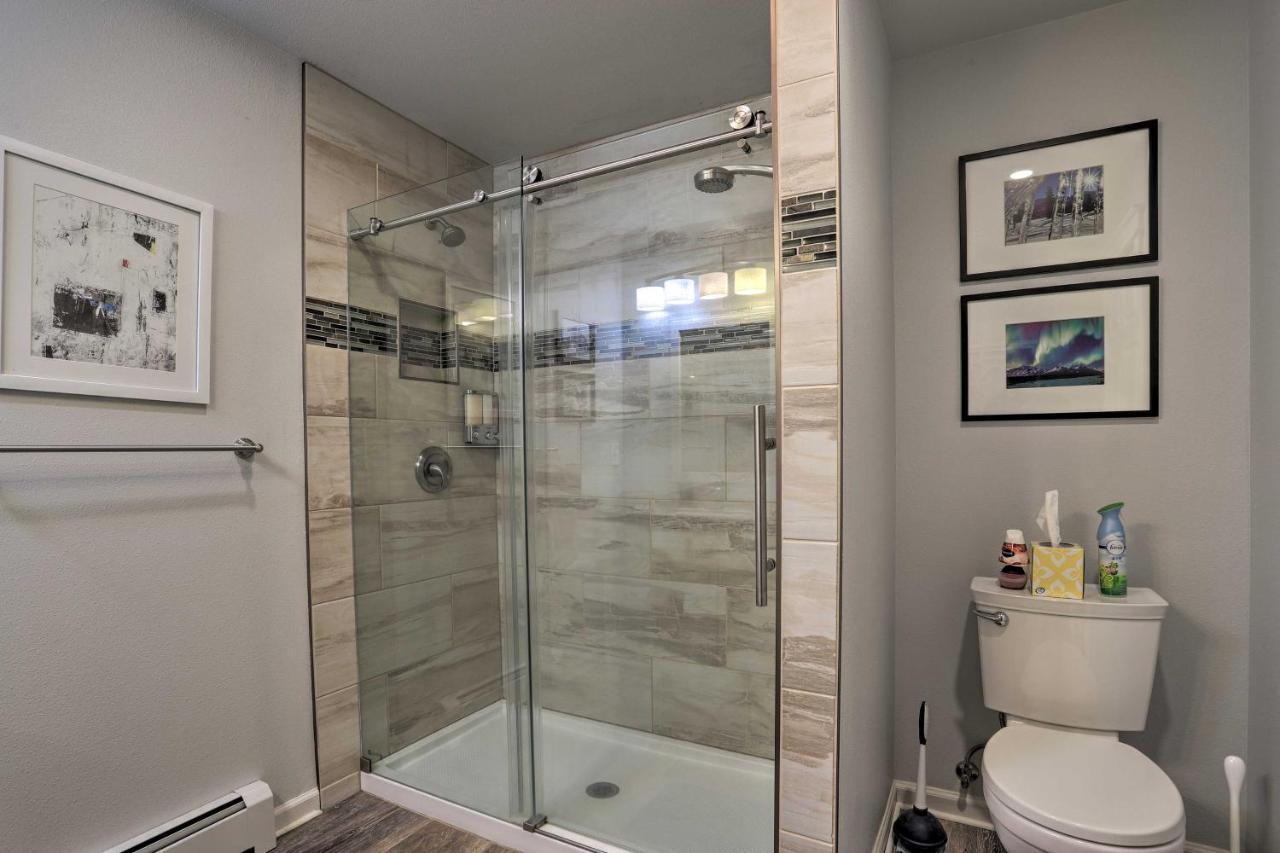 Apartment Modern Getaway, Steps From Coastal Trail *