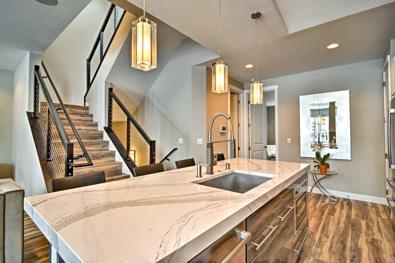 Modern Townhome - By Delaney Park Strip!