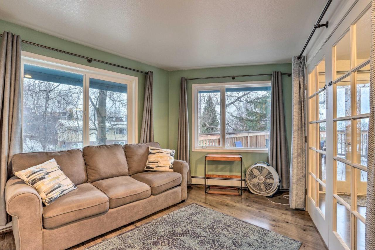 Coastal-view Near Downtown Anchorage! *