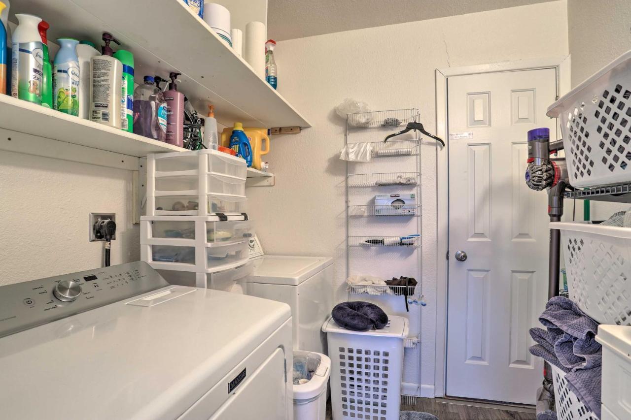 Apartment Coastal-view Near Downtown Anchorage! *
