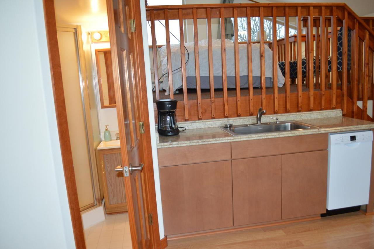 Ocean View Bed & Breakfast 2*