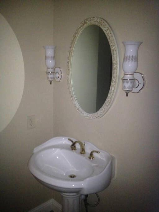 Glacier Guest - Private In Shared House Reduced Price On Tours *
