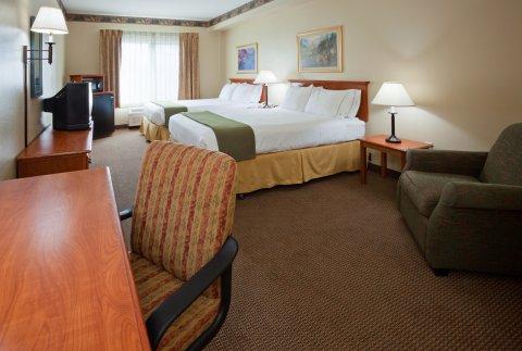 Wyndham Garden Airport 3*