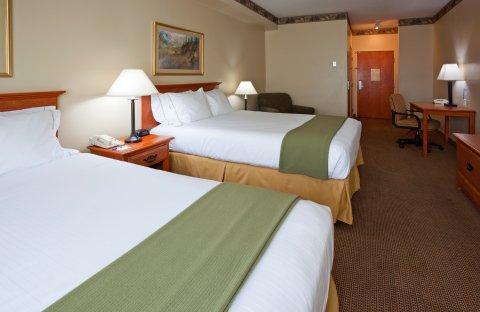 Wyndham Garden Airport 3*