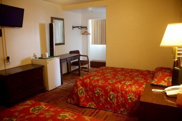 Hotel Econo 2*