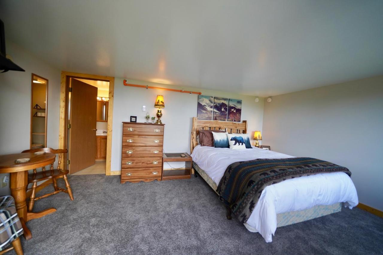 Flat Fish And Event Center Bed & Breakfast Homer