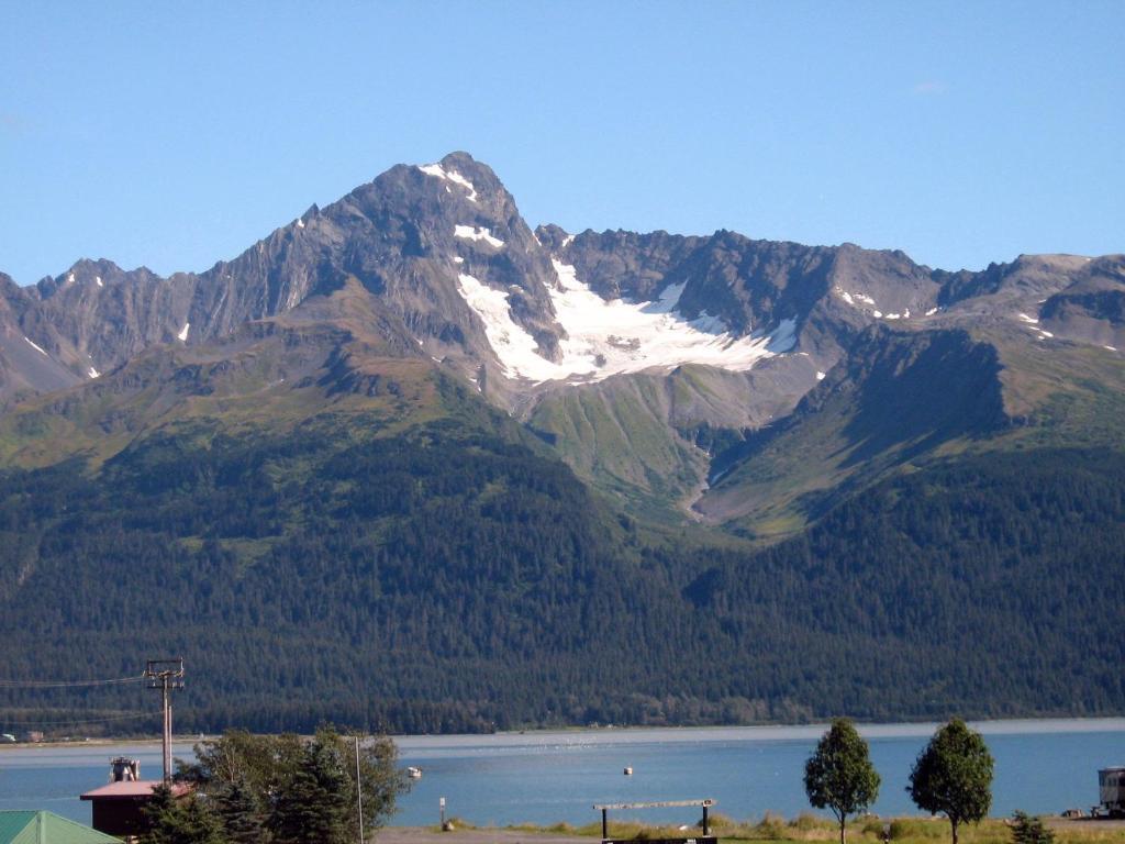 Murphy's Alaskan 2* Seward
