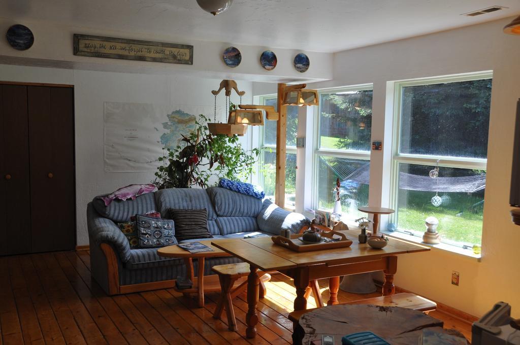 Whalesong Bed & Breakfast