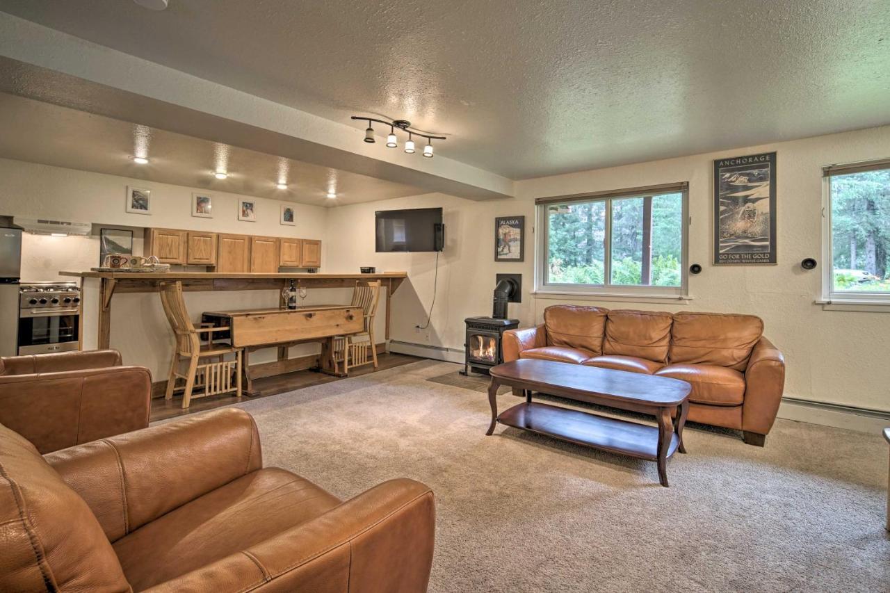 Alyeska With Patio, Ideal Location! *
