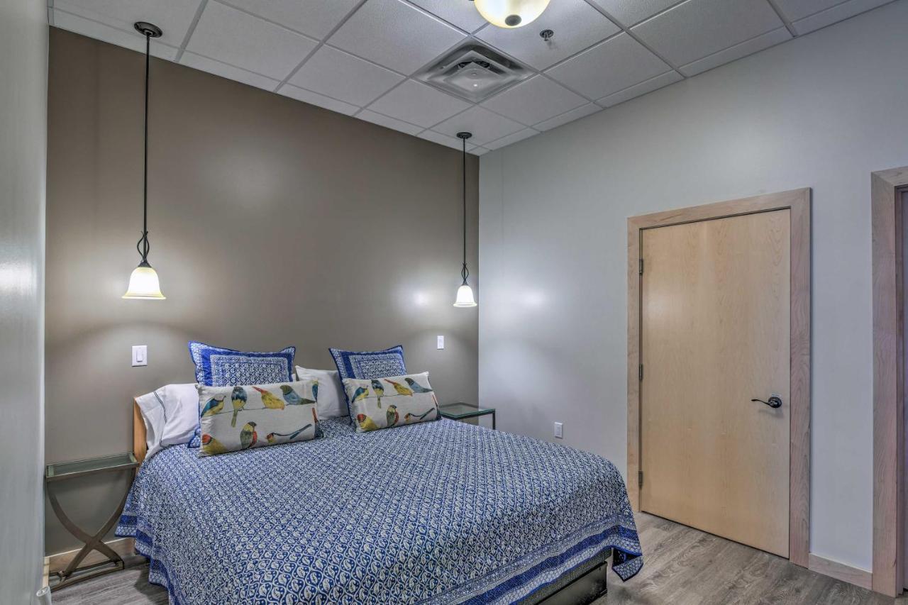Apartamento Modern Downtown - Walk To Parks And Cafes!