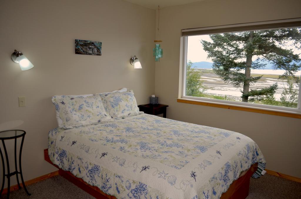 Bay Avenue Bed & Breakfast