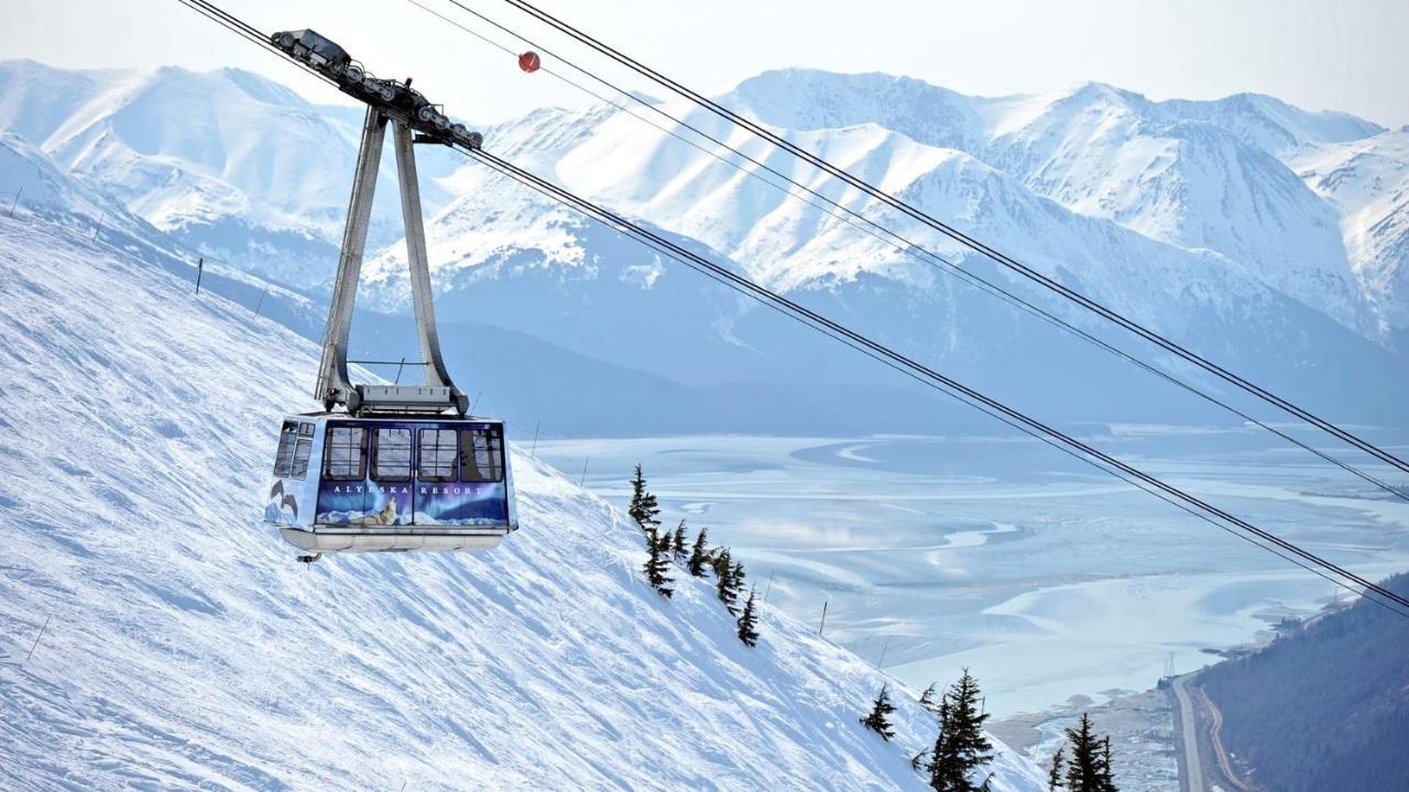 Drift To The Lift - Walk Almost Everywhere At Alyeska From Bright Chalet!