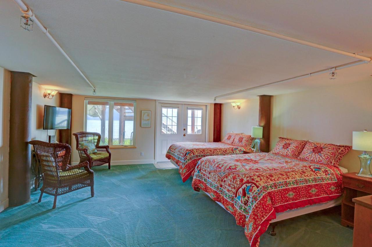 Land's End 3* Homer
