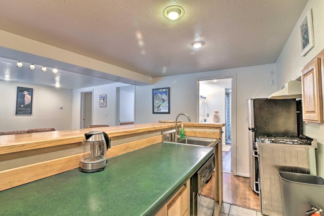 Alyeska With Patio, Ideal Location! Apartment *