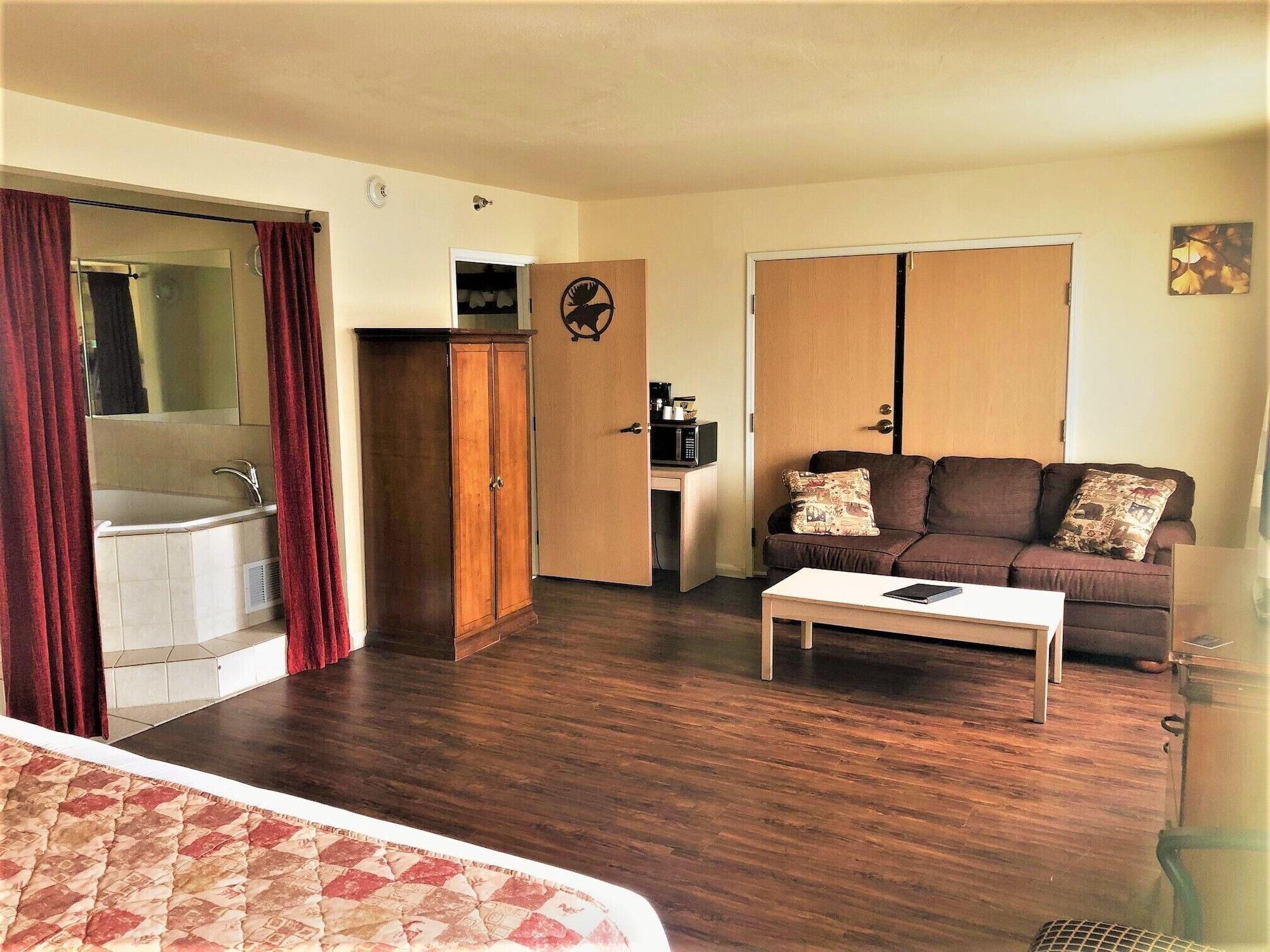 Ramada By Wyndham Hotel Anchorage