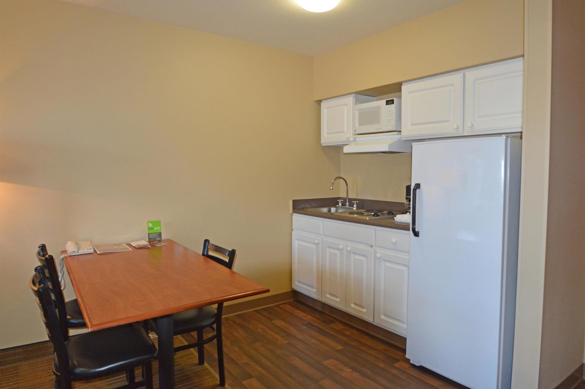Extended America - - Midtown Hotel 2*