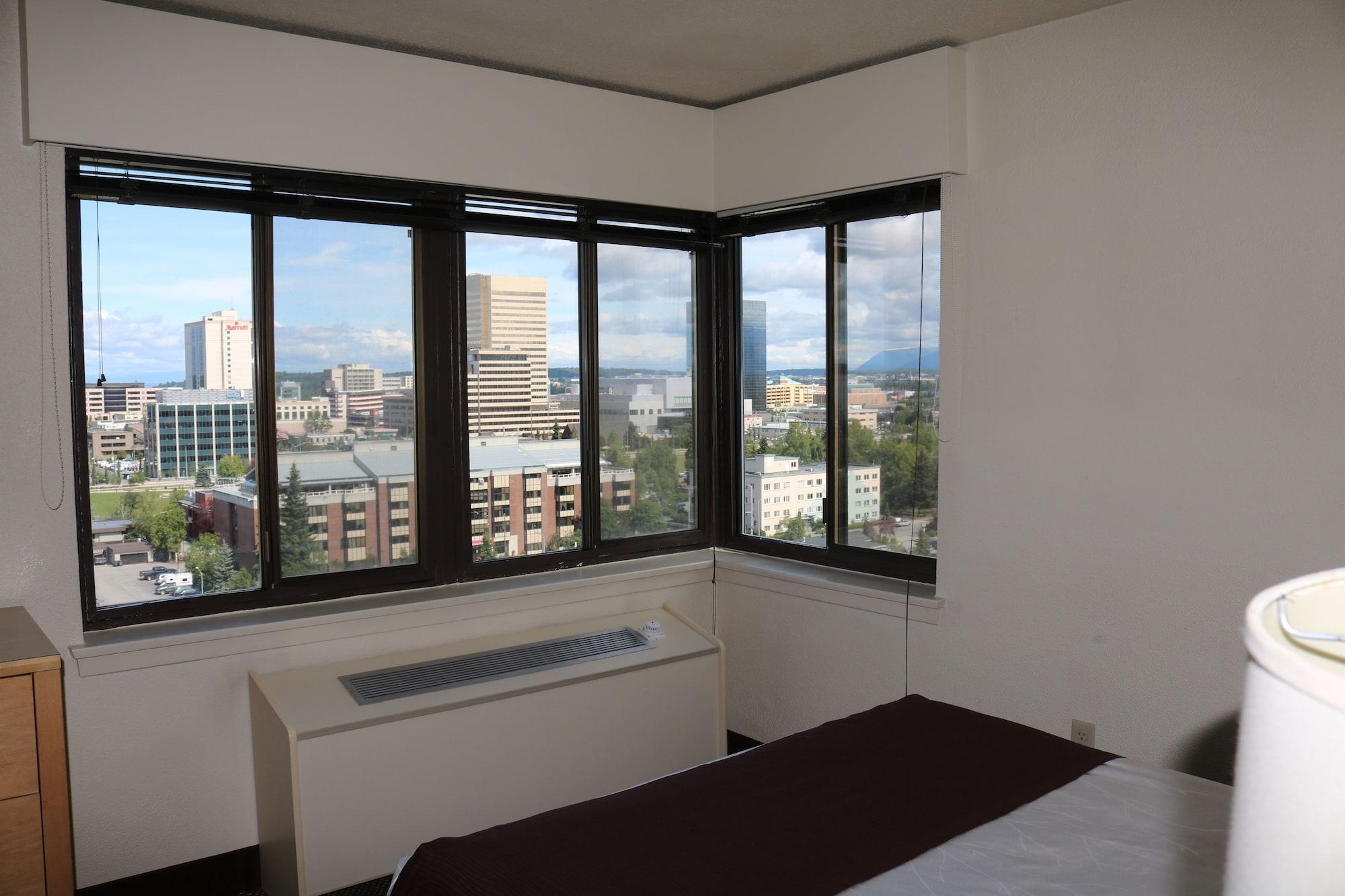 Inlet Tower & Hotel 3*