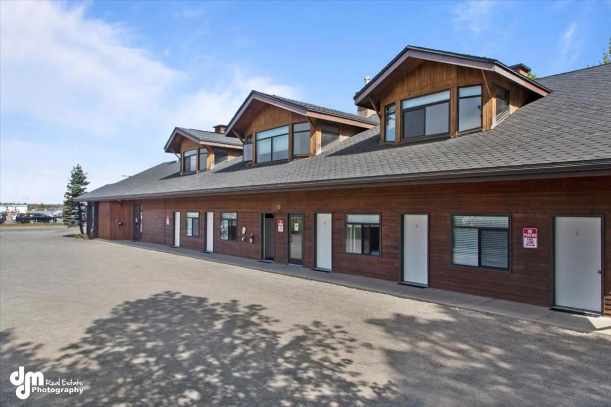 Airport Hotel