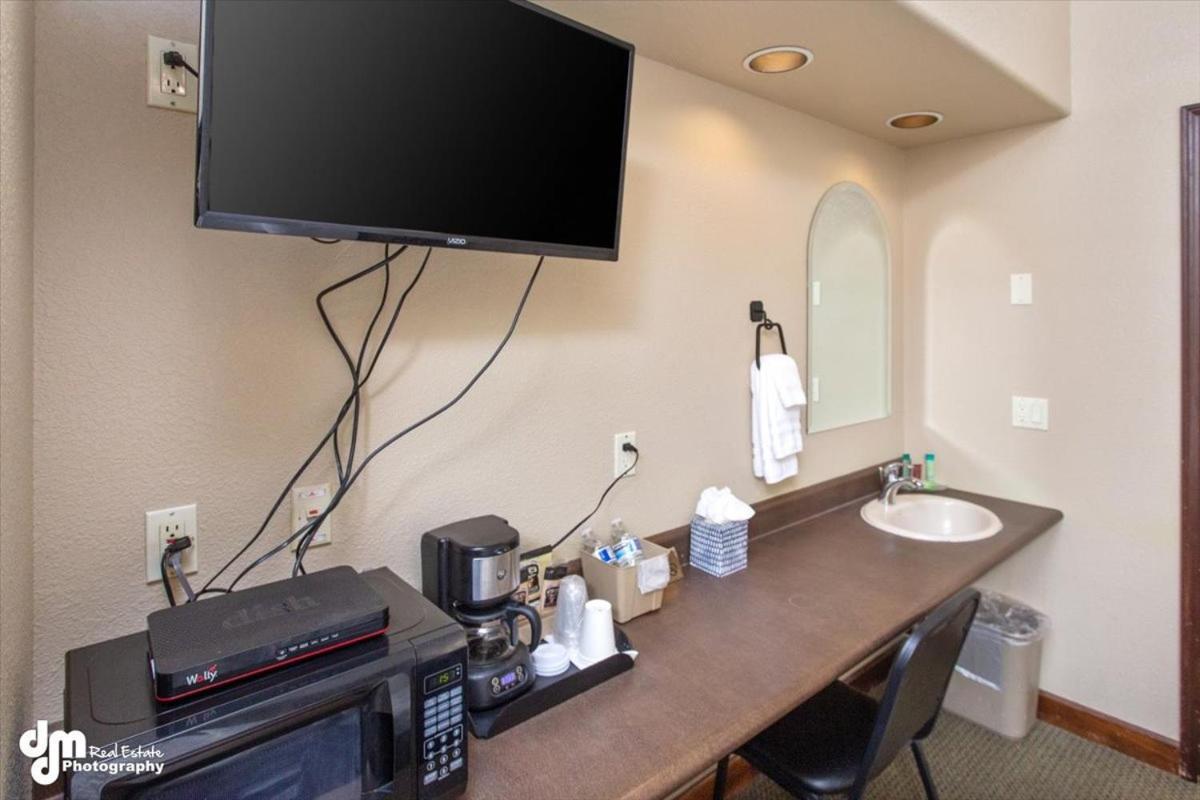 Airport Hotel
